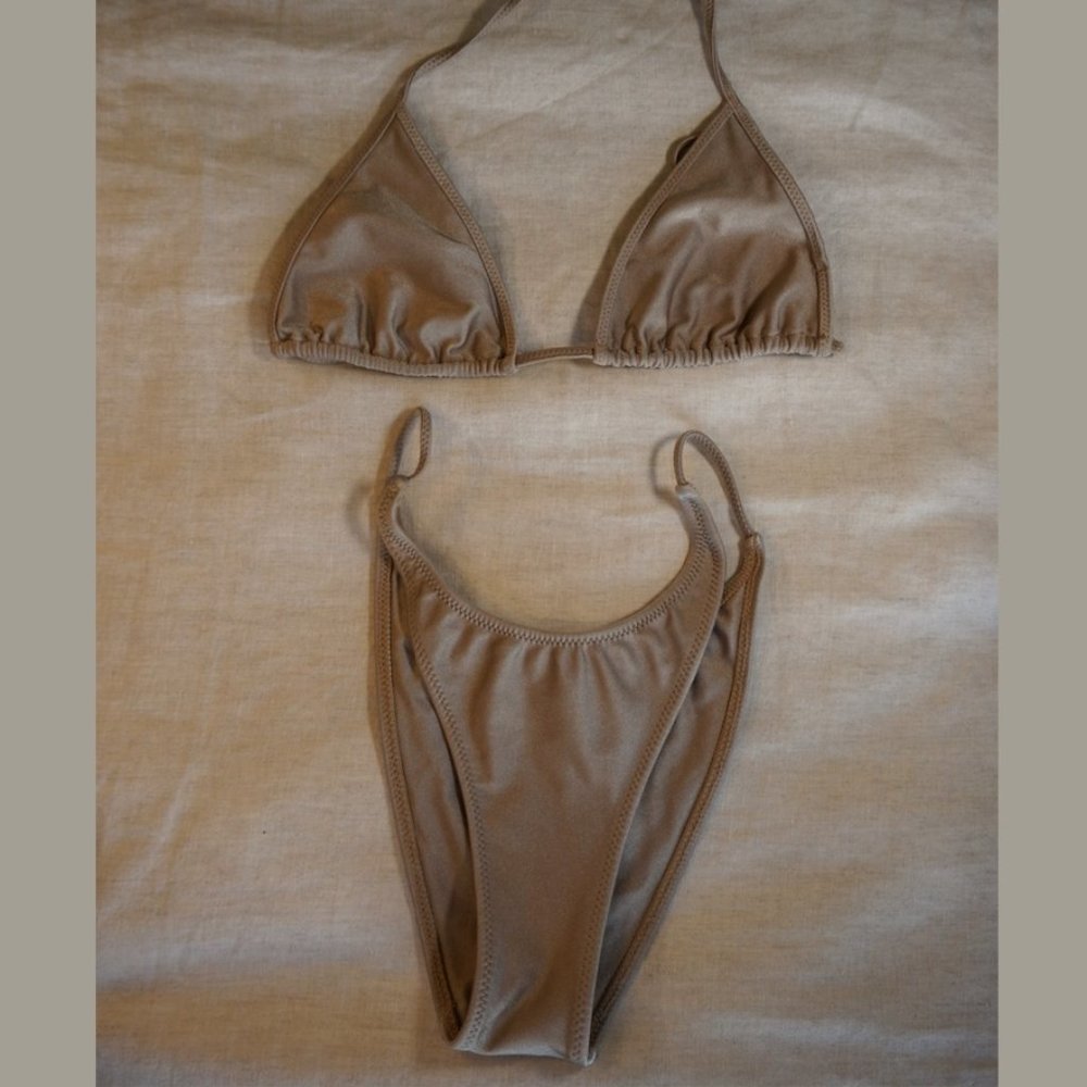 Triangl Bikini: Taupe-Shimmer Bikini